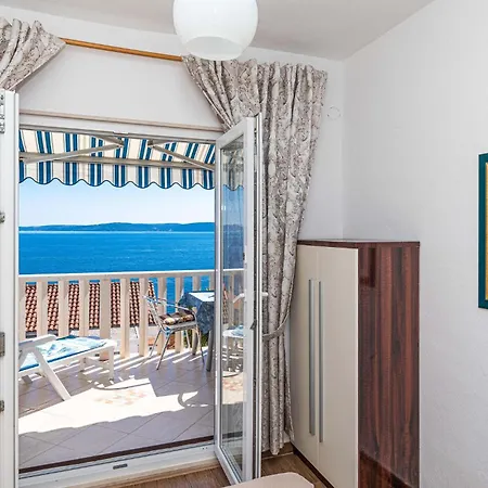 2 Bedroom Stunning In Okrug Gornji